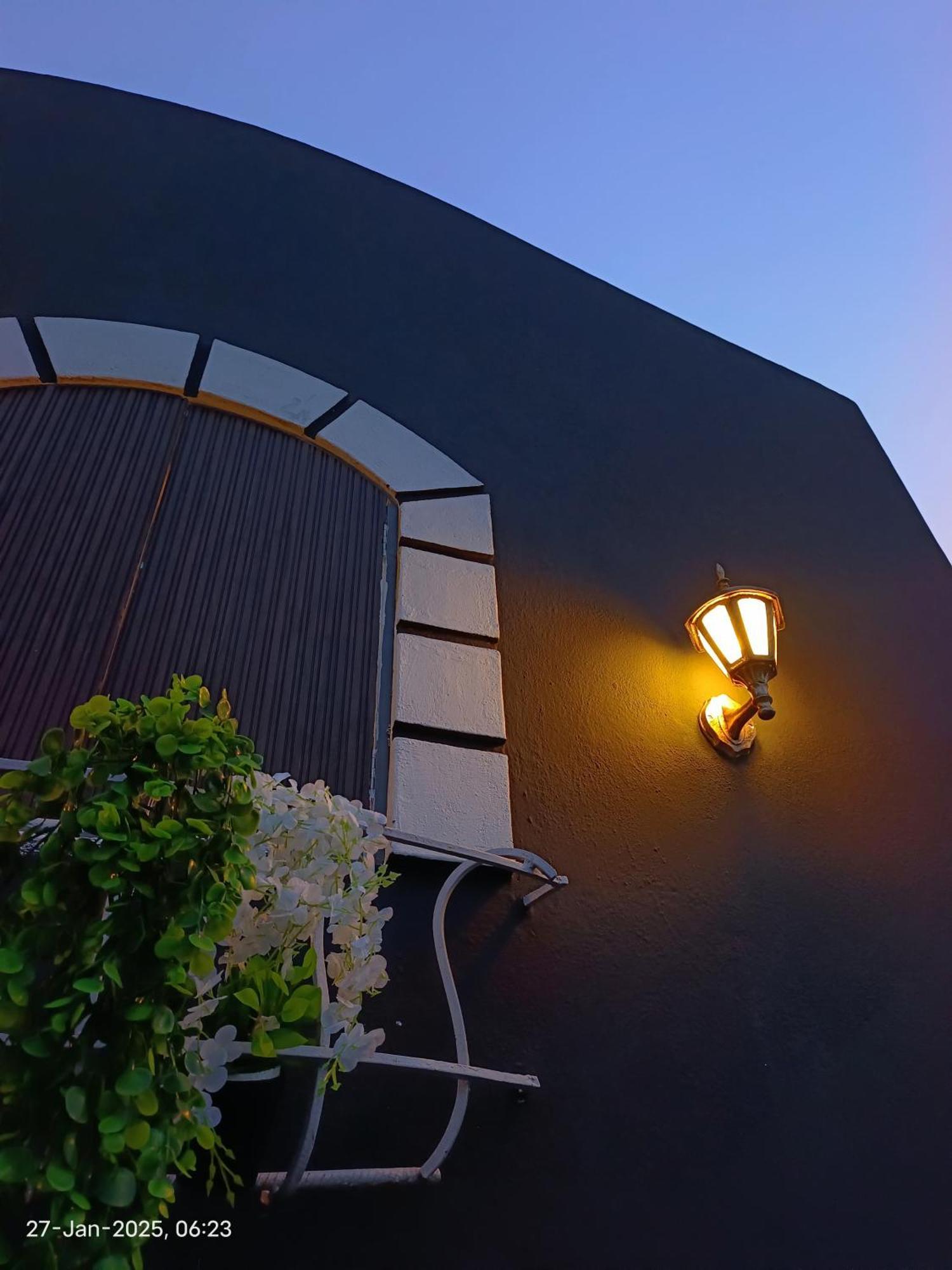 Caveman Guest House Ποντισερί Εξωτερικό φωτογραφία
